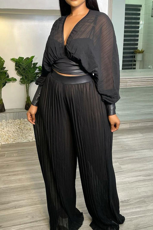 Effortlessly Elegant Garment with a Timeless Design