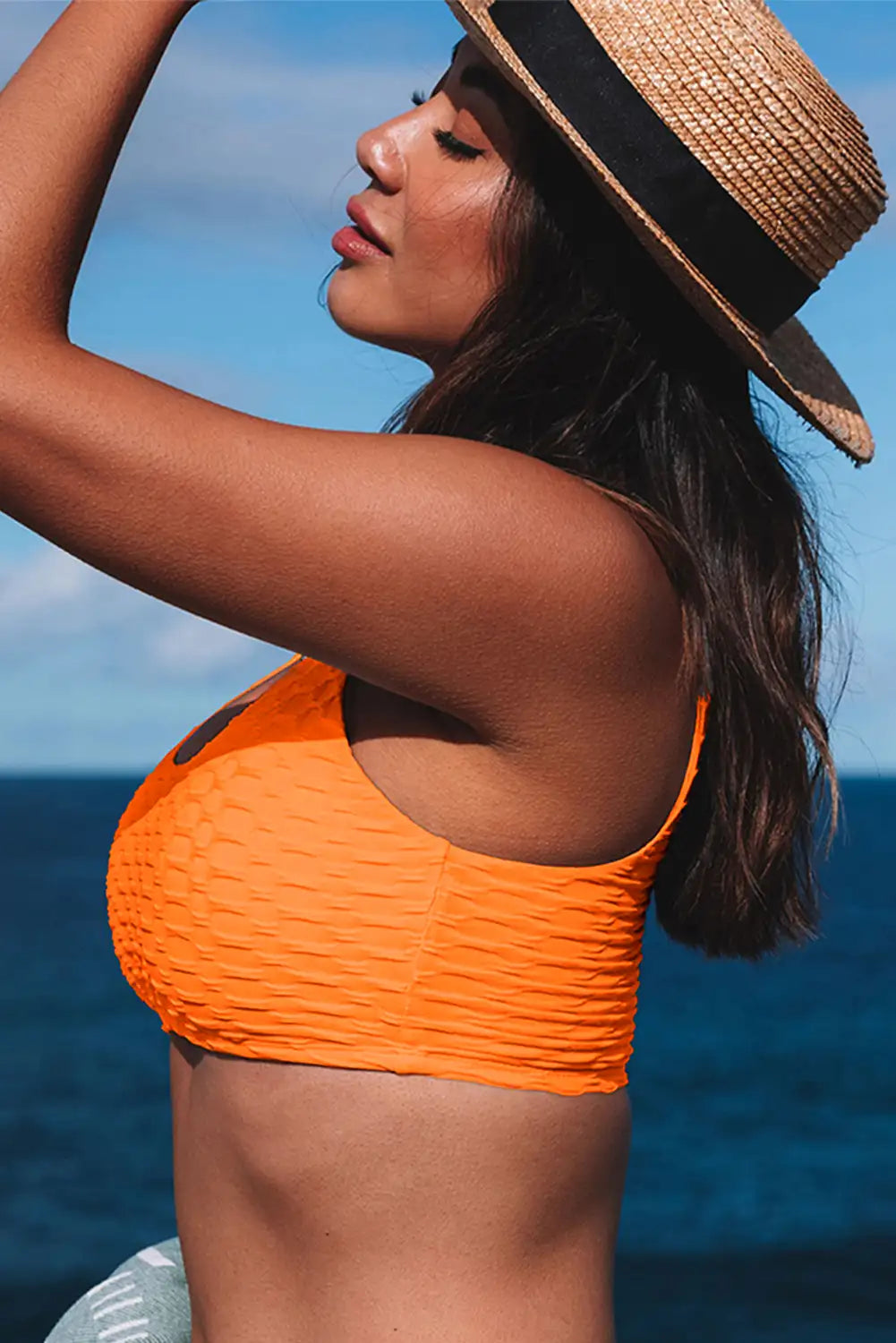 Beautifully Finished Top in a Timeless Design