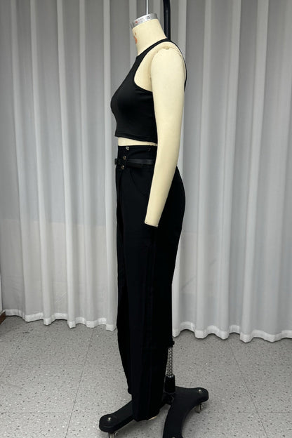 Effortlessly Elegant Garment with a Timeless Design