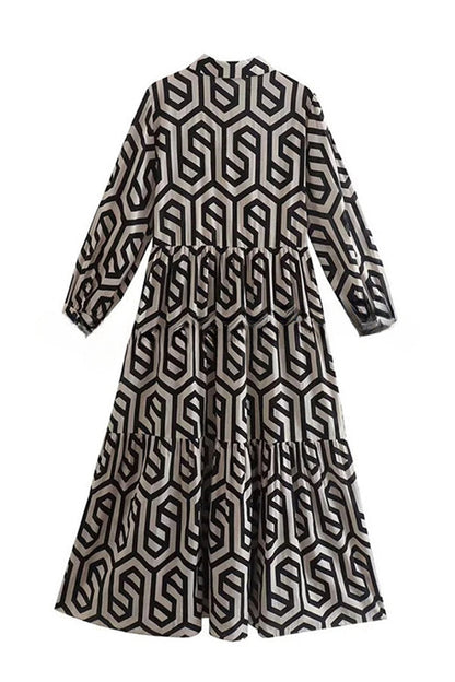 Sophisticated Dress with a Clean Classic Look