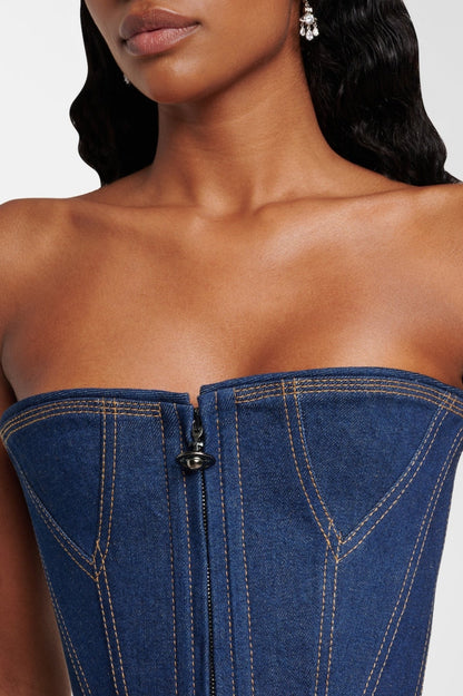 Beautifully Finished Garment in a Timeless Design