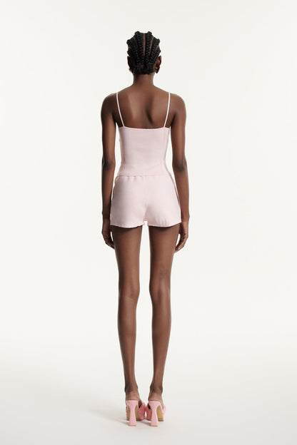 Effortlessly Elegant Pants with a Timeless Design