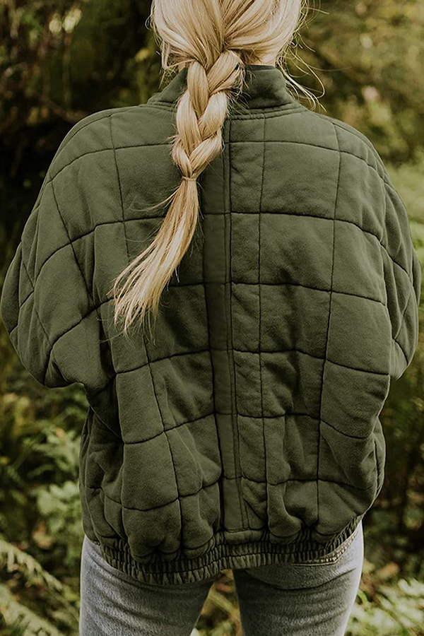 Effortlessly Elegant Garment with a Timeless Design