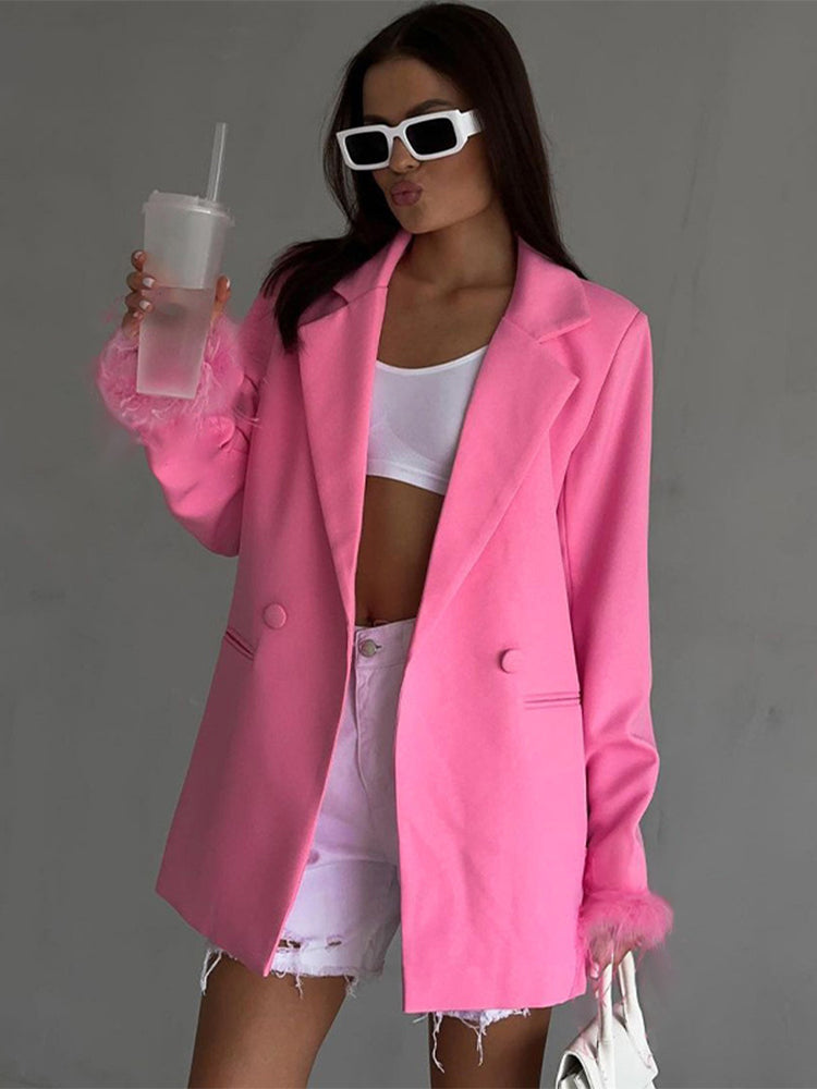 Effortlessly Elegant Jacket with a Timeless Design
