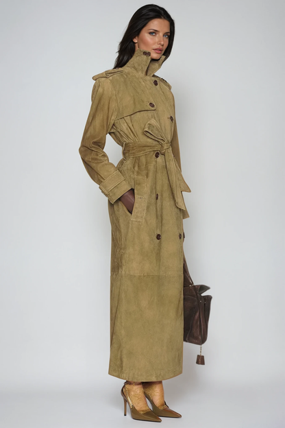 Elegantly Styled Coat for Everyday Wear