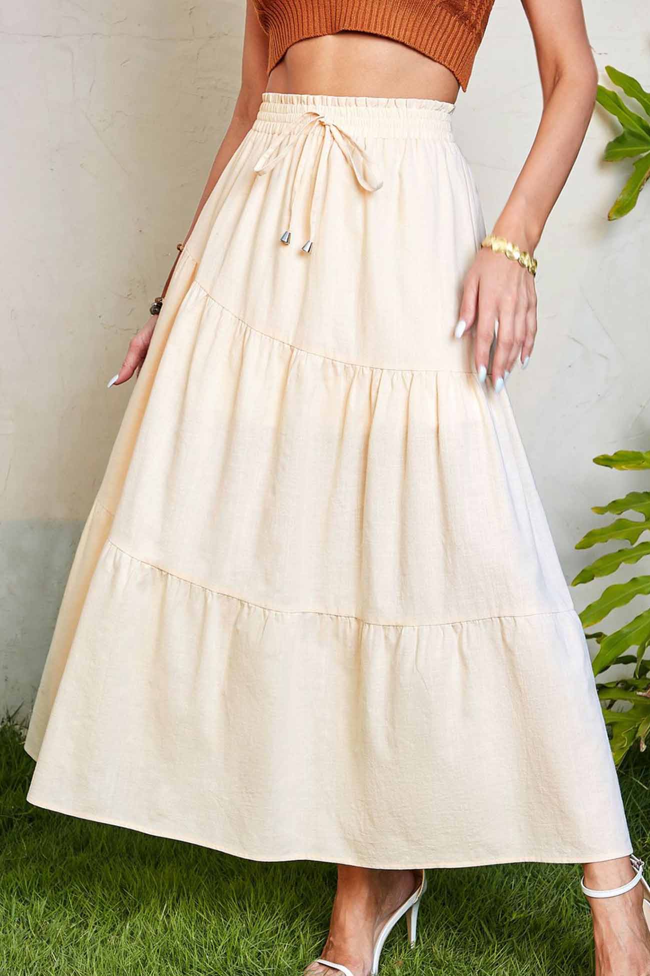 Sophisticated Garment with a Clean Classic Look