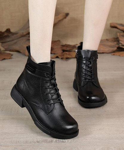 Well Tailored Boots with a Graceful Silhouette