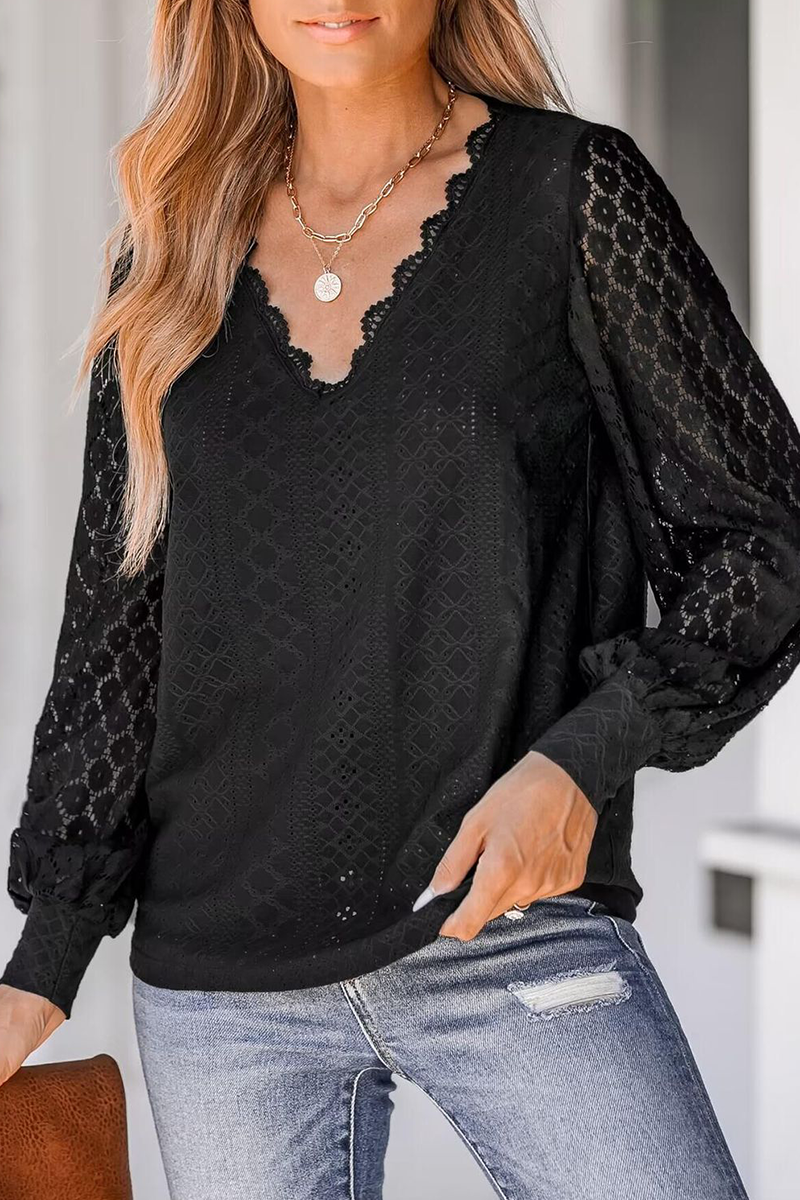 Elegantly Styled Blouse for Everyday Wear