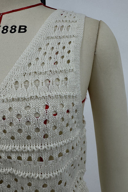 Well Tailored Garment with a Graceful Silhouette