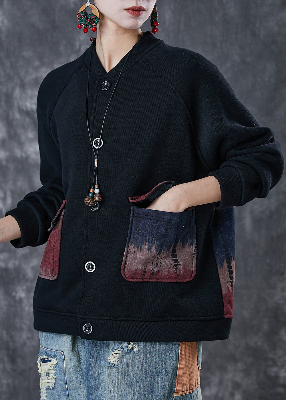 Well Tailored Jacket with a Graceful Silhouette