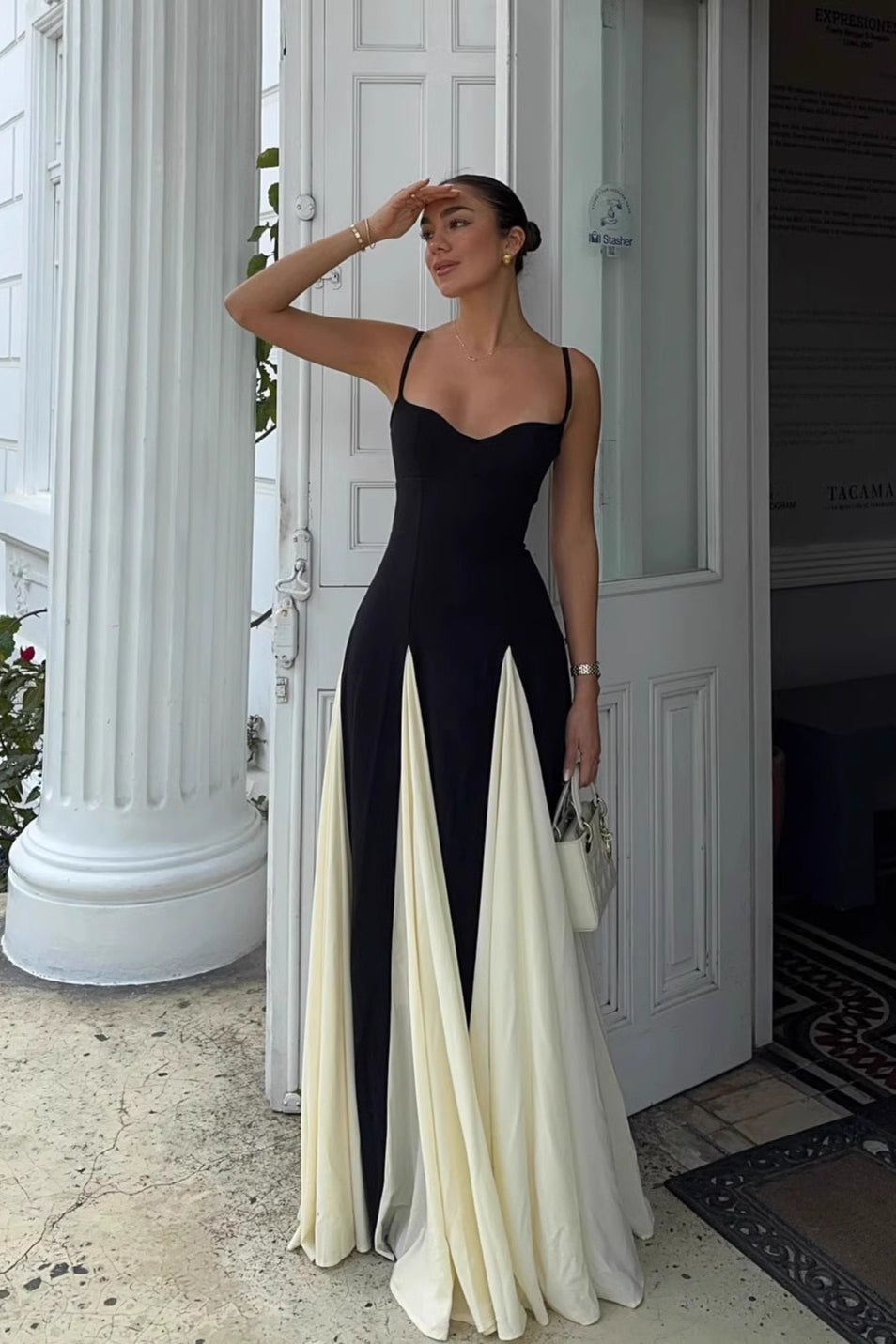 Beautifully Crafted Dress in a Classic Style