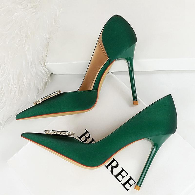 Sophisticated Heels with a Clean Classic Look