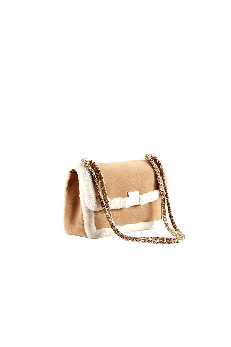 Sophisticated Bag with a Clean Classic Look
