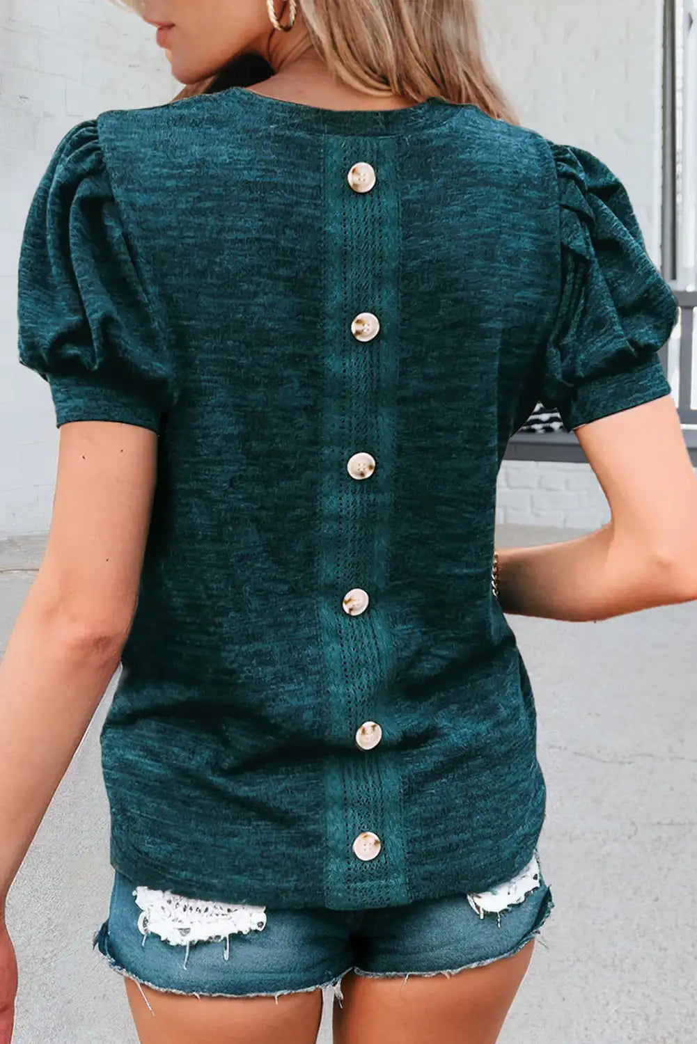 Effortlessly Elegant Top with a Timeless Design