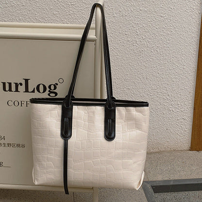 Effortlessly Elegant Bag with a Timeless Design