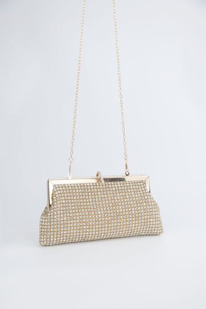 Well Tailored Bag with a Graceful Silhouette