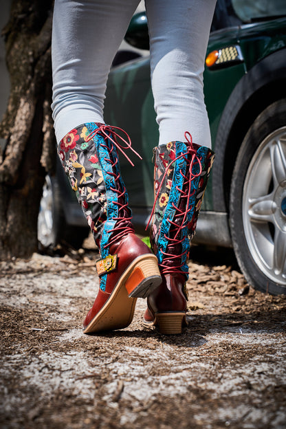 Beautifully Finished Boots in a Timeless Design
