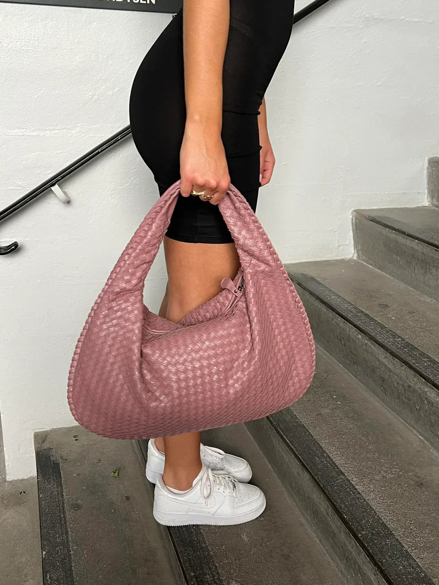 Classic Vintage Bag with a Flattering Fit