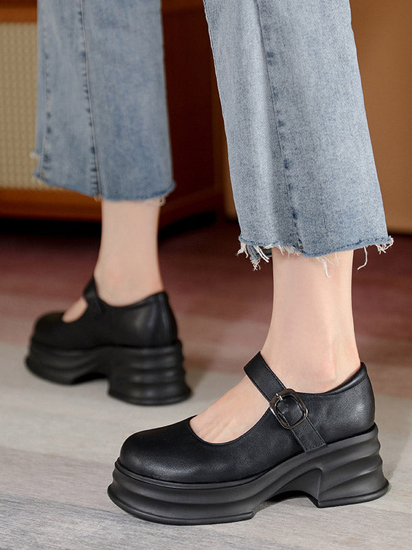 A Vintage Style Shoes with Delicate Timeless Details