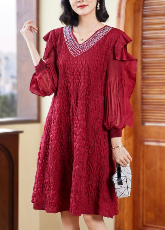 Beautifully Finished Dress in a Timeless Design