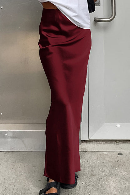 Effortlessly Elegant Garment with a Timeless Design