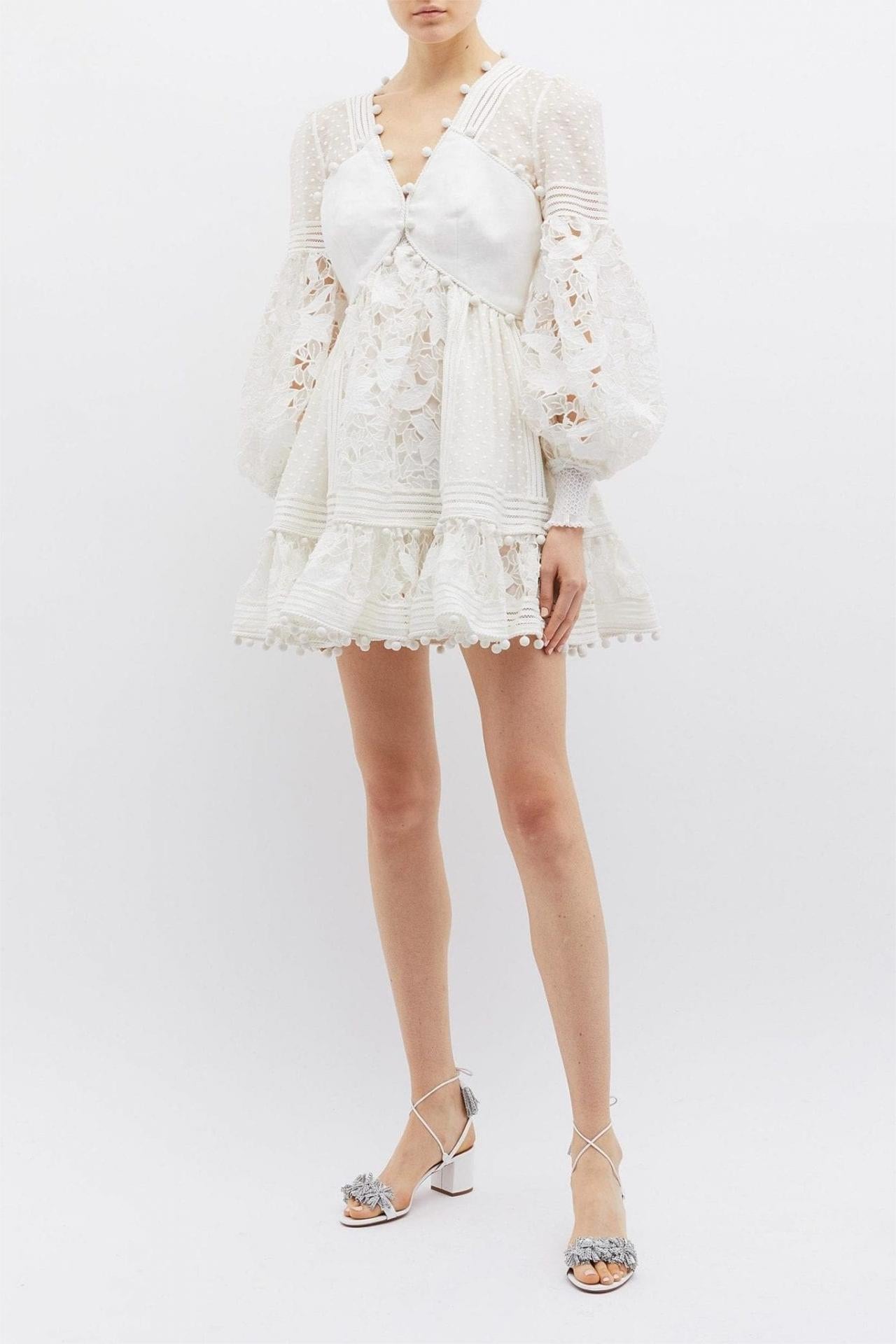 Well Tailored Dress with a Graceful Silhouette