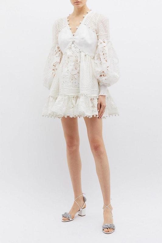 Well Tailored Dress with a Graceful Silhouette