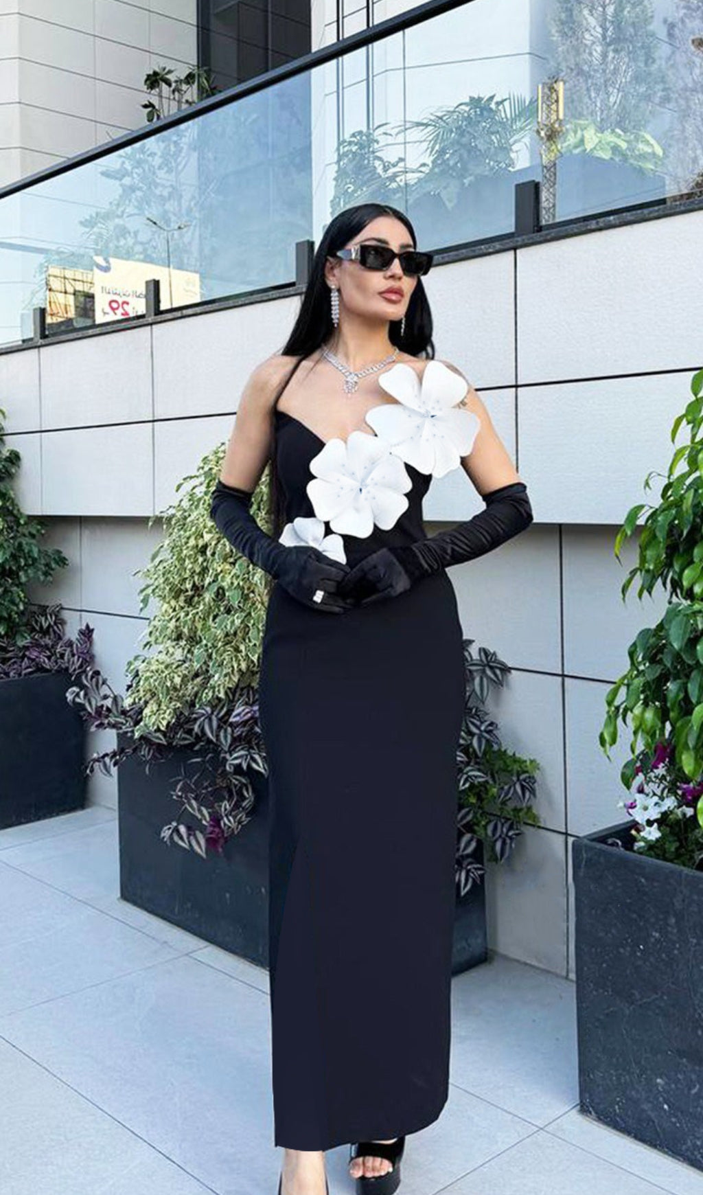 Classic Vintage Dress with a Flattering Fit