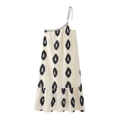 Classic Vintage & Enduringly Stylish Dress