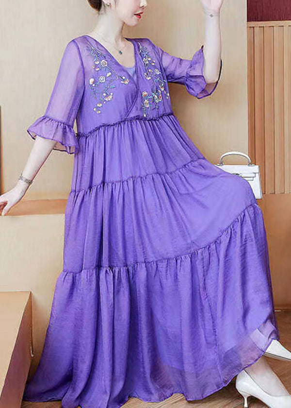 Beautifully Finished Dress in a Timeless Design
