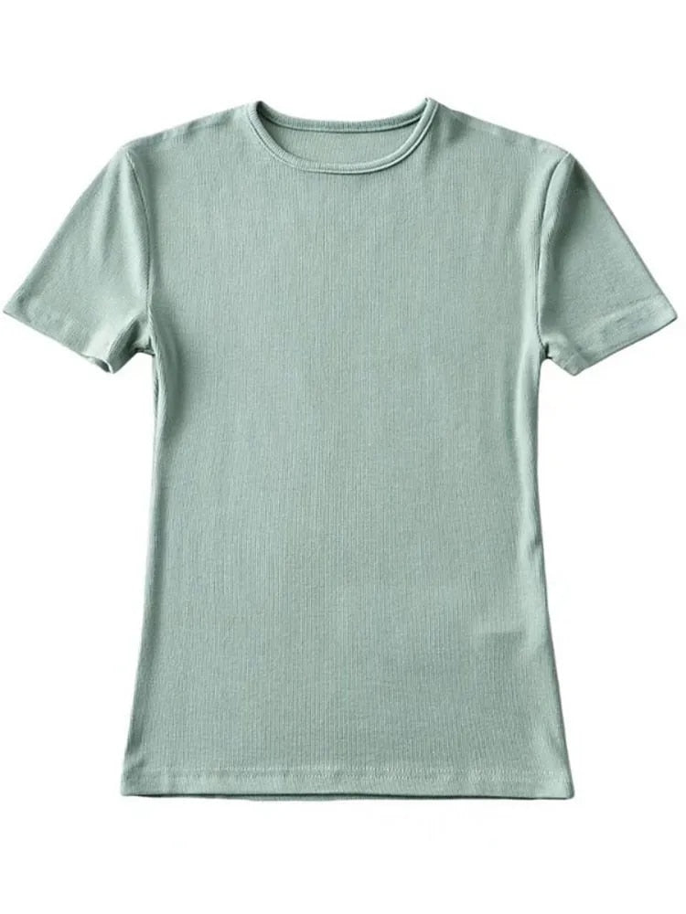 Effortlessly Elegant T-Shirt with a Timeless Design