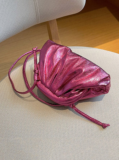 Well Tailored Bag with a Graceful Silhouette