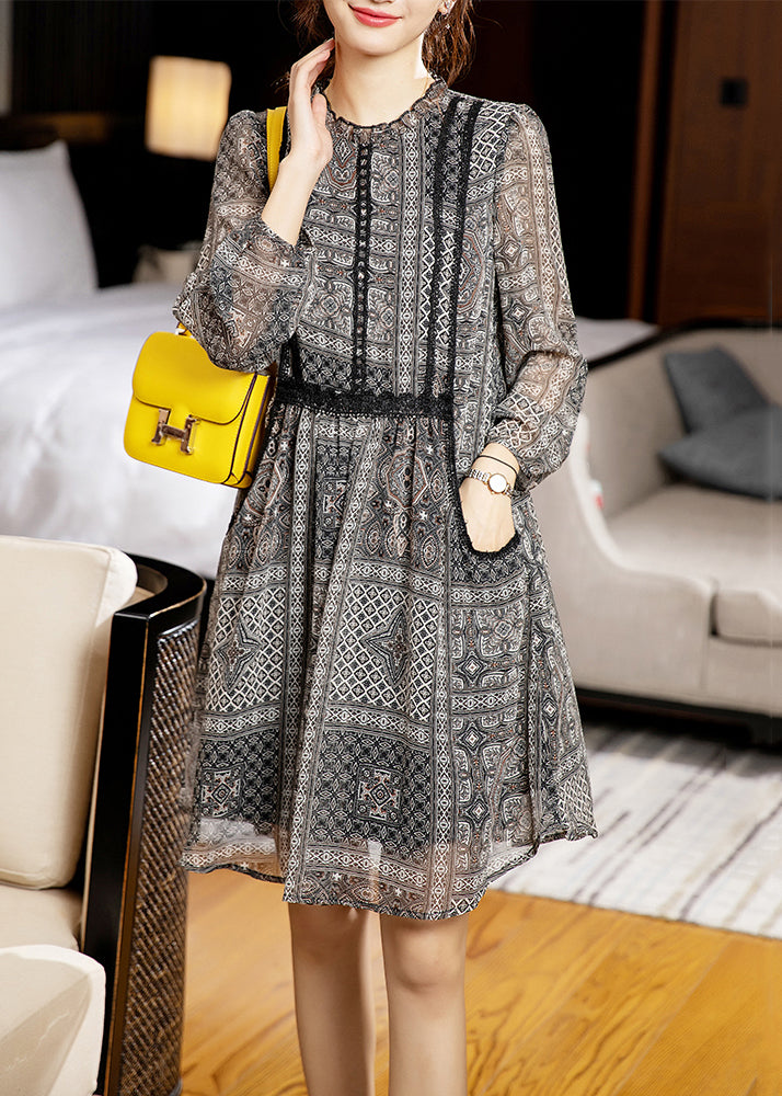 Sophisticated Dress with a Clean Classic Look