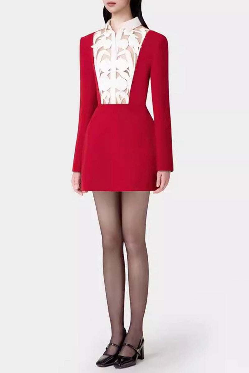Beautifully Finished Dress in a Timeless Design