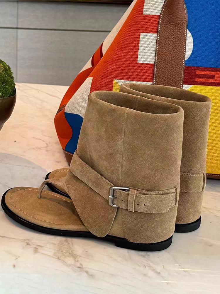 Classic Vintage Boots with a Flattering Fit
