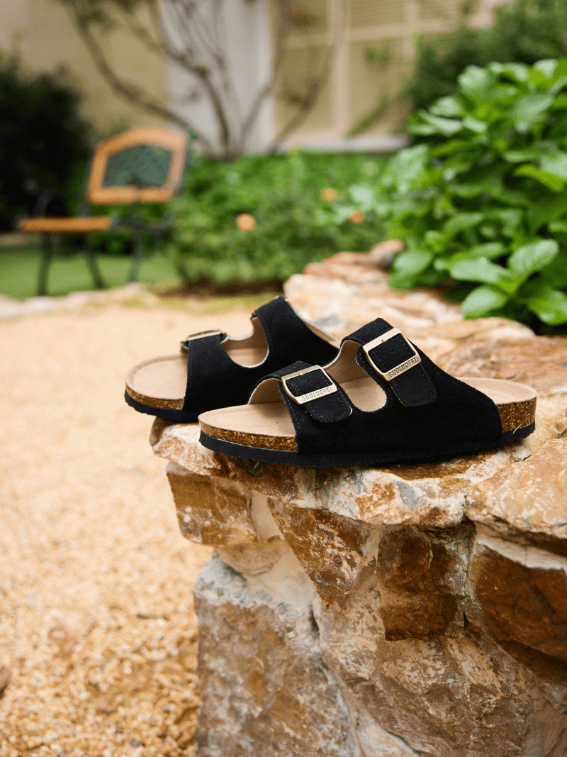 Gracefully Styled Garment for Any Occasion