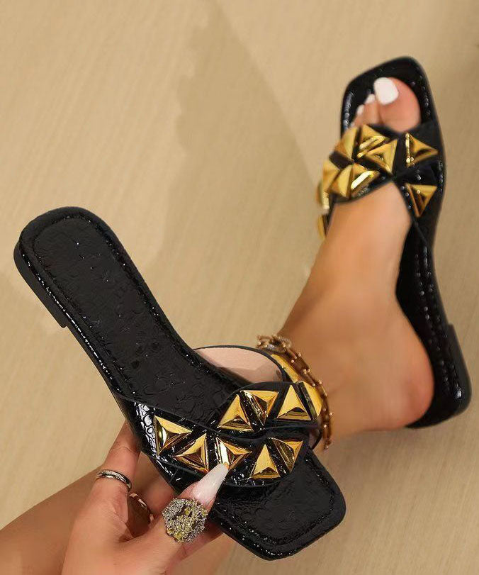 Classic Vintage Sandals with a Flattering Fit