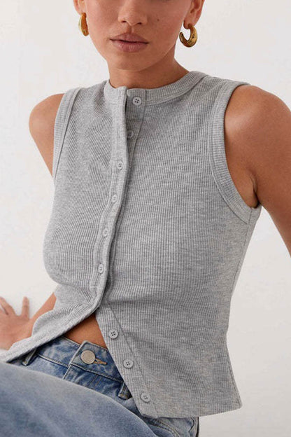 Effortlessly Elegant Top with a Timeless Design