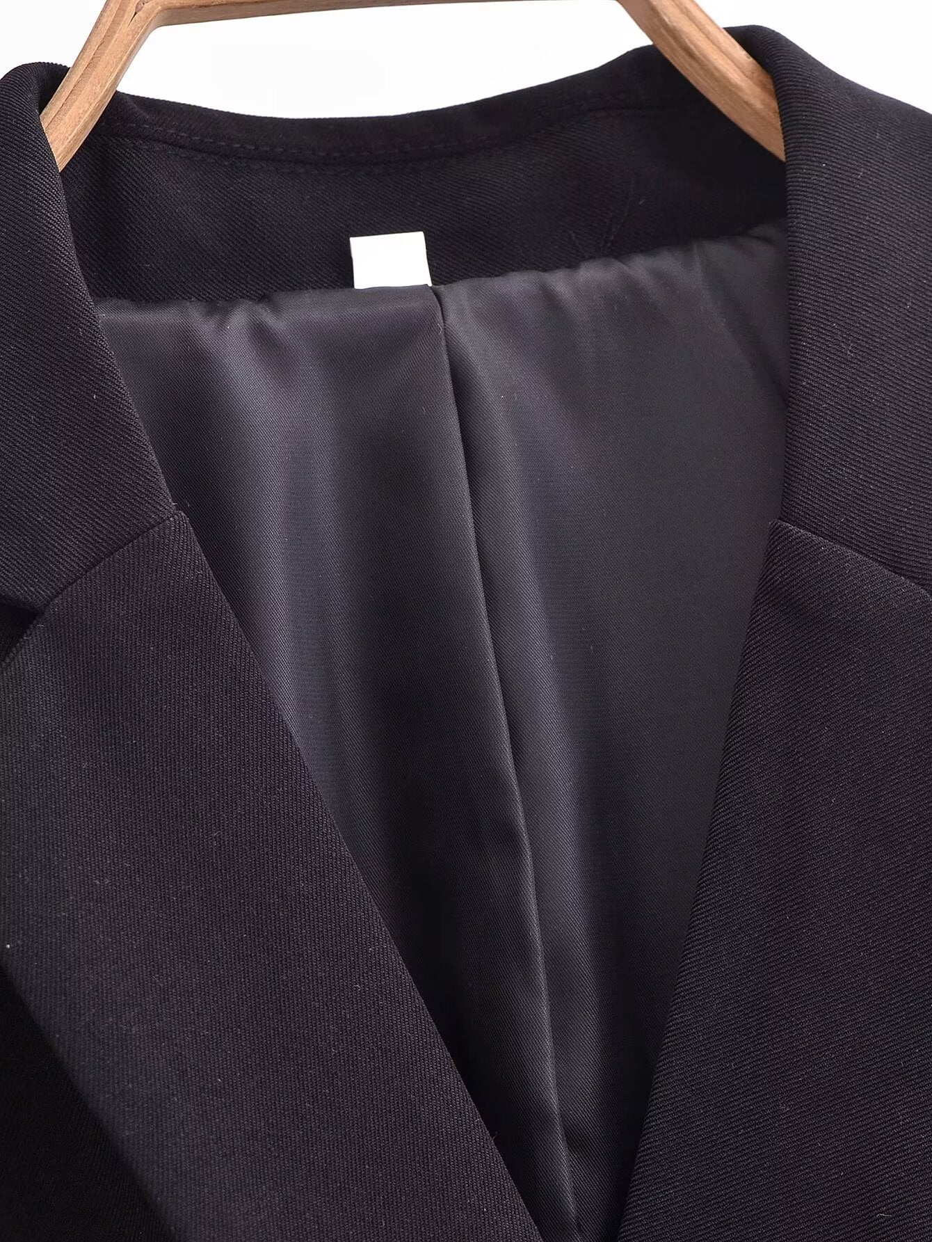 Effortlessly Elegant Garment with a Timeless Design