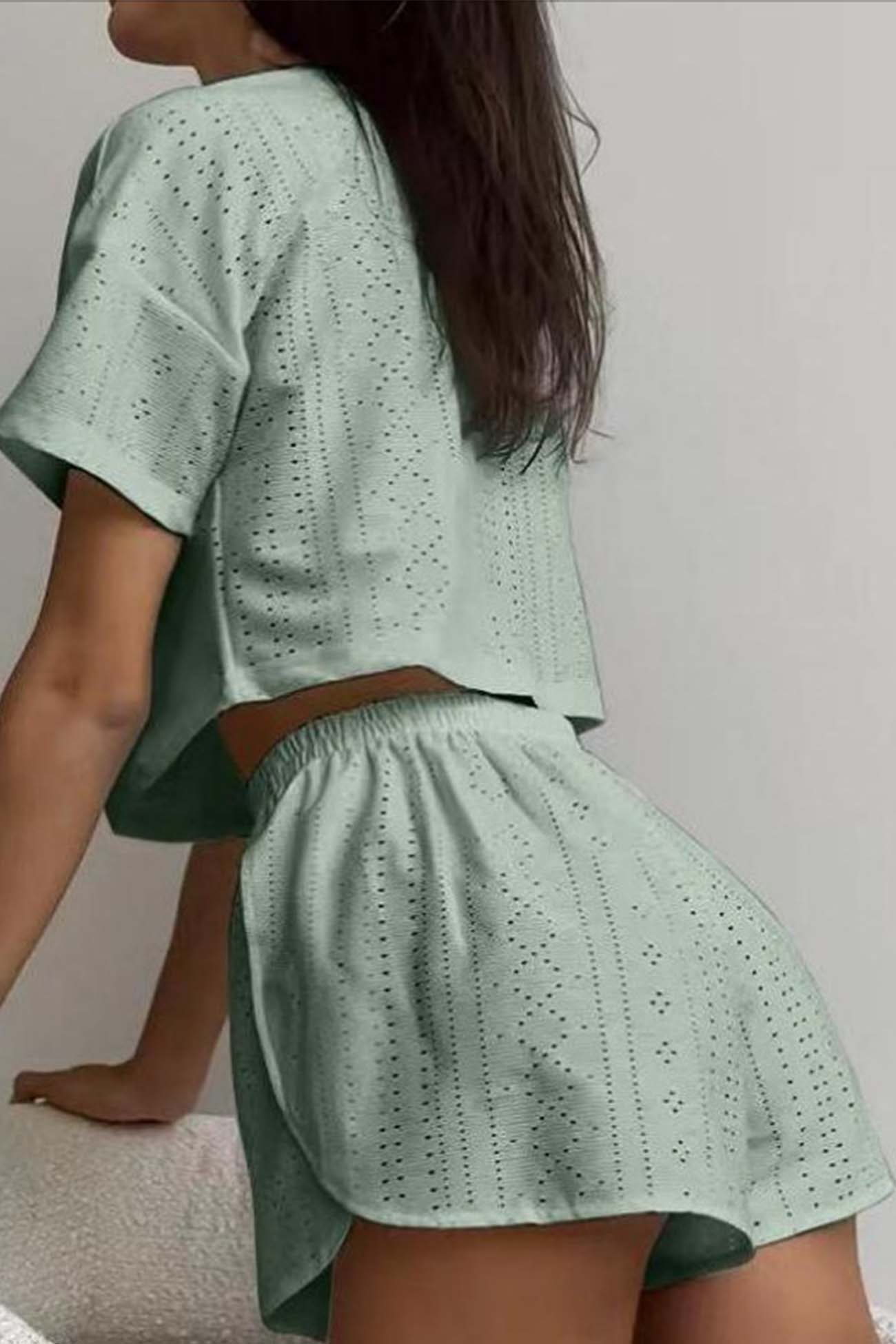 Classic Vintage & Enduringly Stylish Top