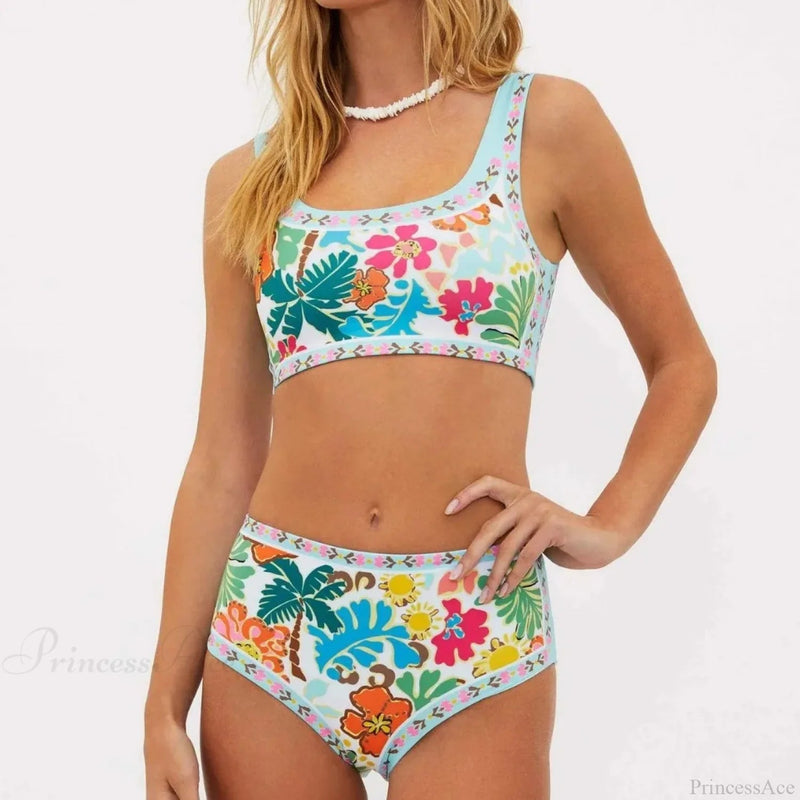 Well Tailored Bikini with a Graceful Silhouette