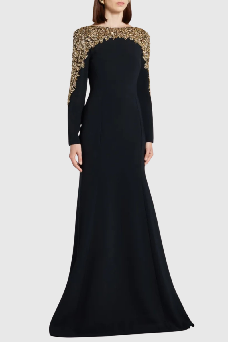 Gracefully Styled Dress for Any Occasion