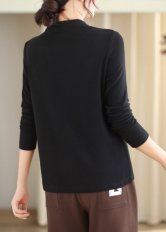 Beautifully Crafted Blouse in a Classic Style