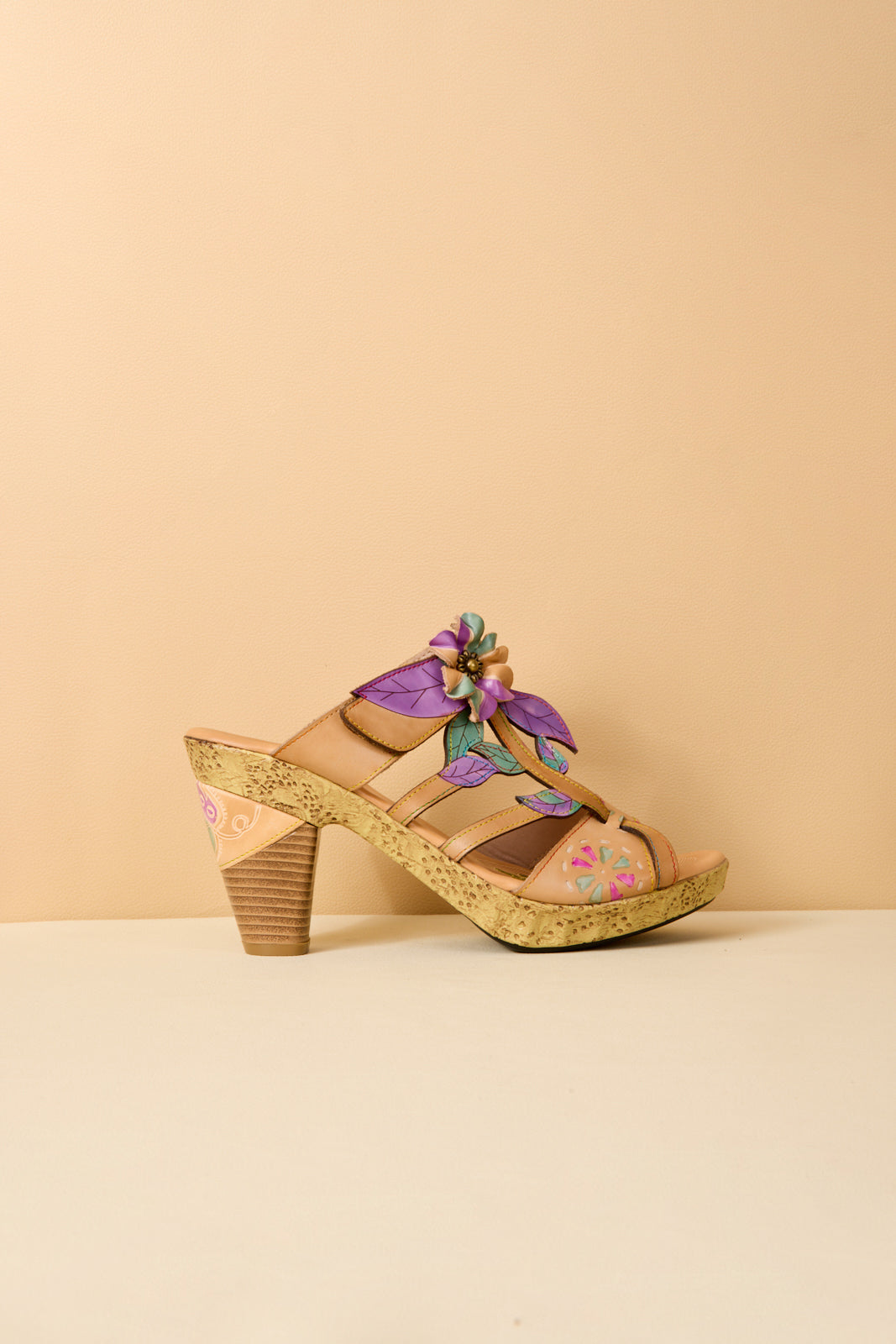 Classic Vintage & Enduringly Stylish Sandals