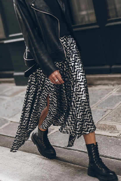 Sophisticated Garment with a Clean Classic Look