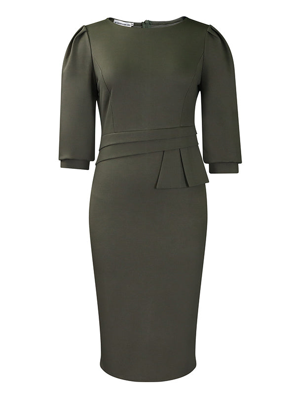 Beautifully Finished Dress in a Timeless Design