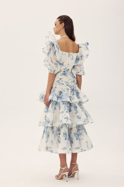 Beautifully Finished Garment in a Timeless Design