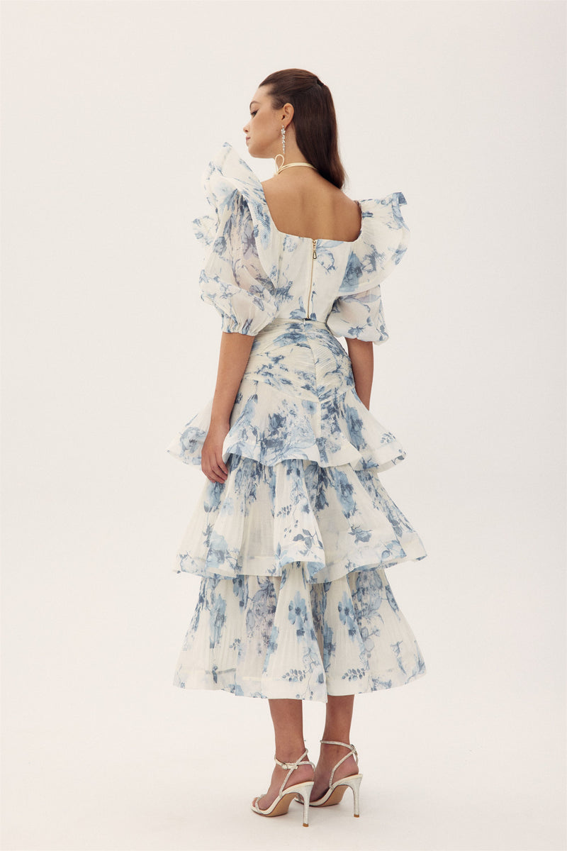 Beautifully Finished Garment in a Timeless Design