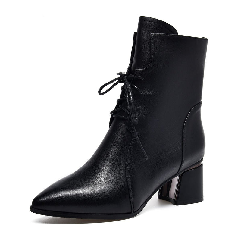Elegantly Styled Boots for Everyday Wear