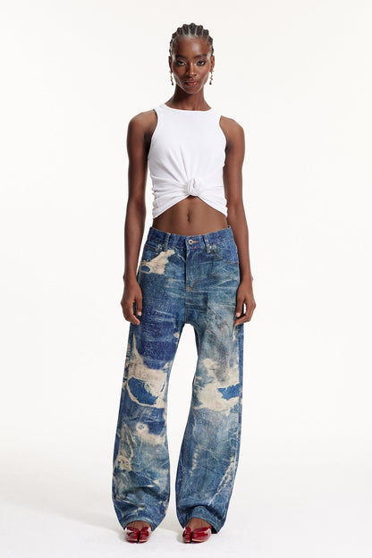Sophisticated Garment with a Clean Classic Look